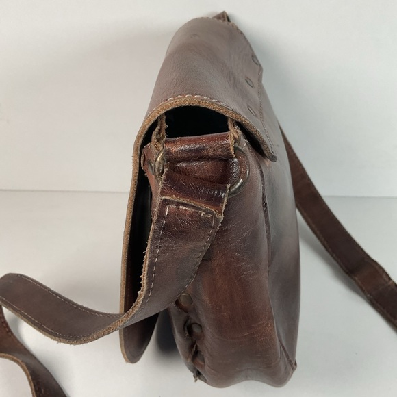Bed Stu Laguna Crossbody Bag Distressed Leather - Picture 5 of 16